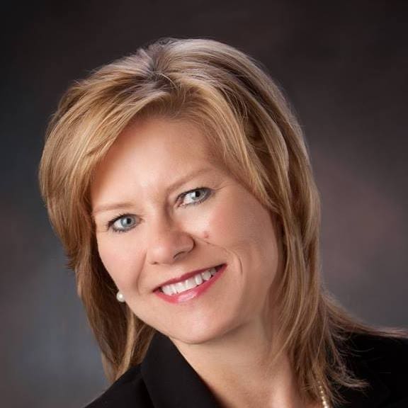 Sara Fisher headshot